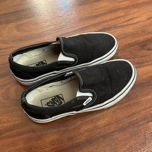 black slip on vans⭐️